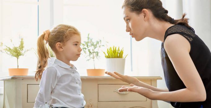 Come rimproverare un bambino senza traumi? Ecco 5 regole per una “sana” sgridata
