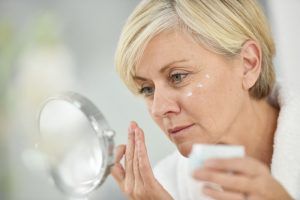 Come trovare la migliore crema antirughe per il proprio viso