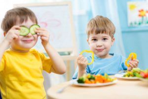 I consigli per ridurre lo zucchero nella dieta dei bambini