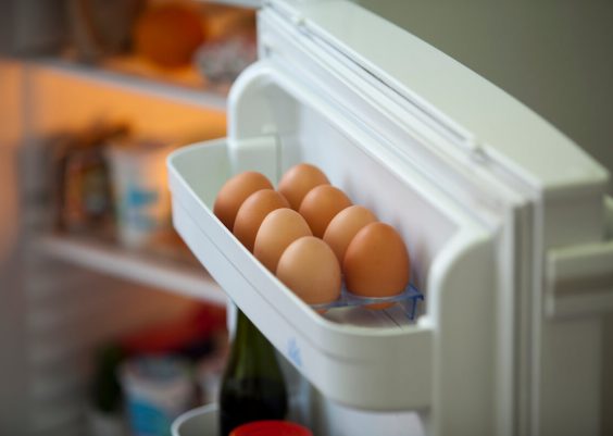 Come organizzare il frigorifero e conservare al meglio gli alimenti