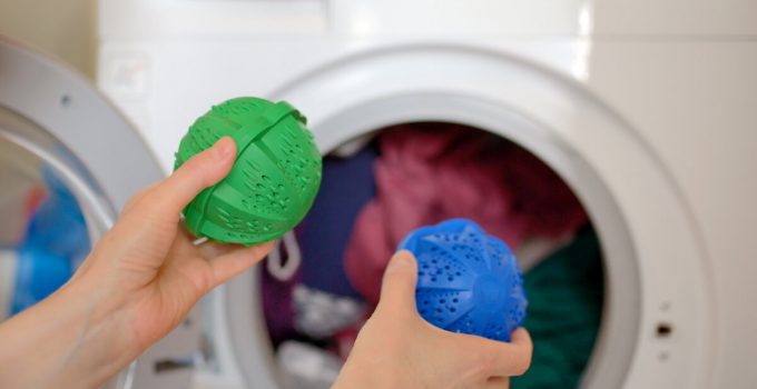 Lavaggio in lavatrice: le temperature corrette per non rovinare i capi