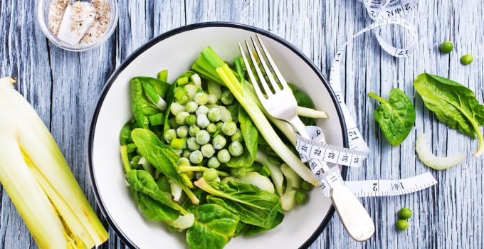 Dieta in Menopausa: cosa mangiare per non ingrassare troppo